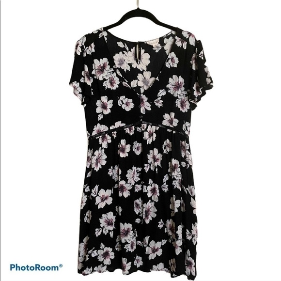 Hem & Thread Floral Cap Sleeve Dress | S - Picture 2 of 11